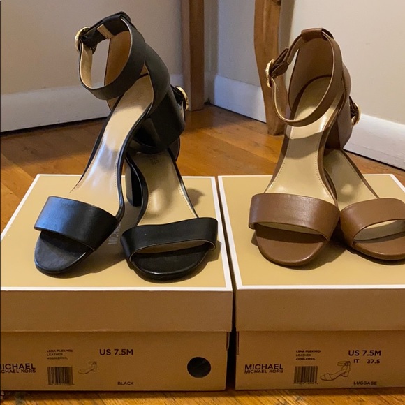 COPY - Michae Kors Sandals - Picture 1 of 15
